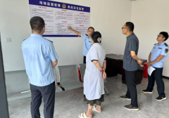 务坐配备2名专职工做人员、根本快检设备、赞扬
